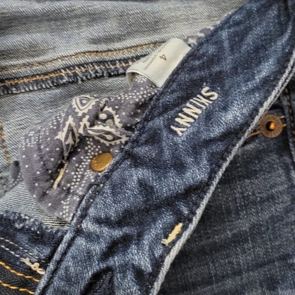 American Eagle Skinny - Picture 2 of 2